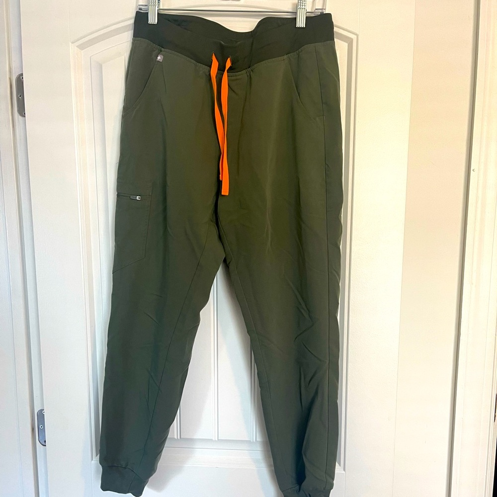 Moss Figs scrub pants